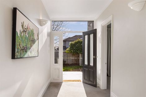 Photo of property in 58 Hawkesbury Avenue, St Albans, Christchurch, 8014