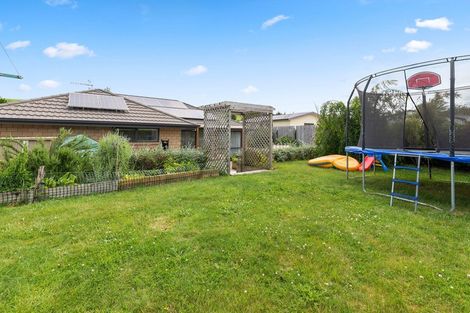 Photo of property in 25 Hamon Place, Pukehangi, Rotorua, 3015