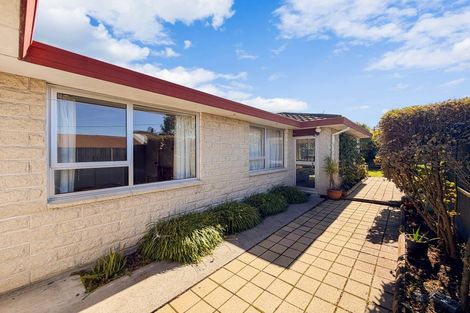 Photo of property in 2/59 Gardiners Road, Bishopdale, Christchurch, 8051