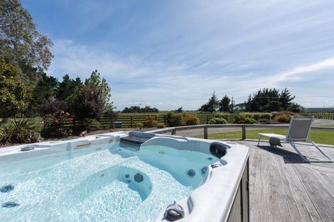 Photo of property in 257 Halcombe Road, Feilding, 4775