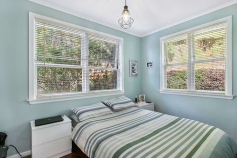 Photo of property in 10 Kia Ora Road, Beach Haven, Auckland, 0626