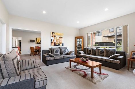 Photo of property in 43 Castlederg Drive, Flat Bush, Auckland, 2019