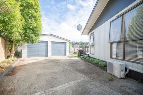 Photo of property in 35 Meadowbrook Drive, Cloverlea, Palmerston North, 4412