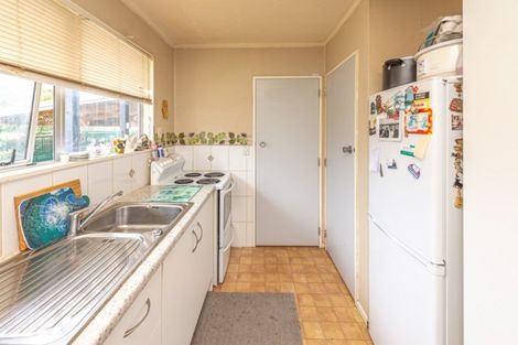 Photo of property in 7 Karyn Street, Castlecliff, Whanganui, 4501