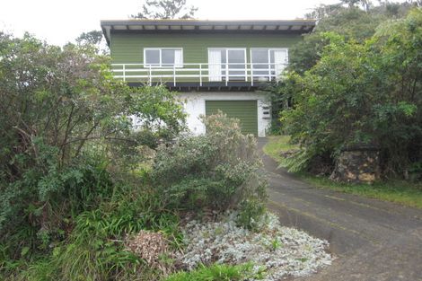 Photo of property in 30 Ocean Beach Road, Tairua, 3508