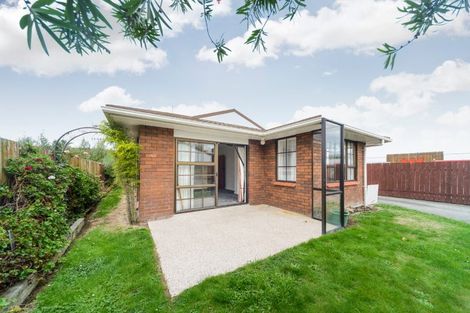 Photo of property in 2/322 Broadway Avenue, Palmerston North, 4414