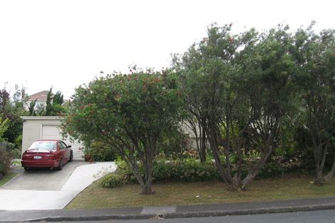 Photo of property in 1/152 East Coast Road, Forrest Hill, Auckland, 0620