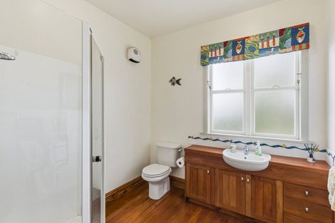 Photo of property in 3-5 Rewa Road, Raumati Beach, Paraparaumu, 5032