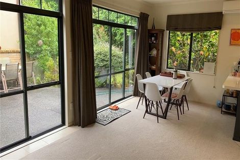 Photo of property in 34 Villanova Place, Albany, Auckland, 0632