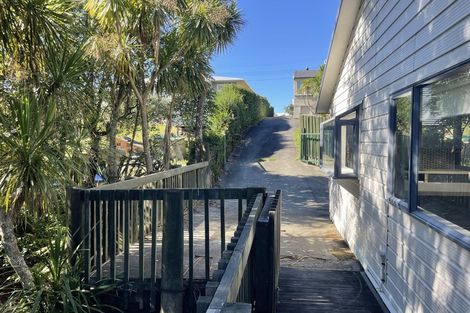 Photo of property in 36a Fairmount Road, Titirangi, Auckland, 0604