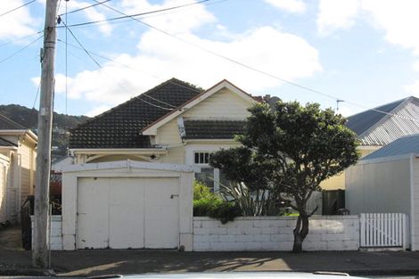Photo of property in 12 Te Whiti Street, Kilbirnie, Wellington, 6022
