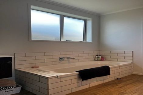 Photo of property in 96 Sentinel Avenue, Omokoroa, 3114