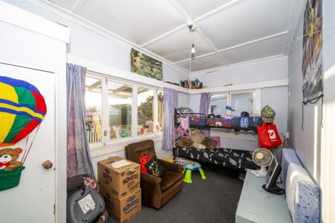 Photo of property in 25 Milmoe Street, Hawera, 4610