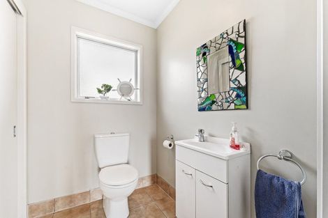 Photo of property in 12 Rishworth Avenue, Stanmore Bay, Whangaparaoa, 0932