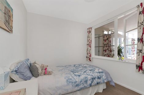 Photo of property in 32 Chamberlain Avenue, Amberley, 7481