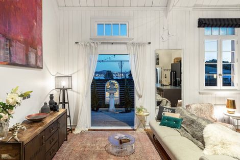 Photo of property in 95a Calliope Road, Stanley Point, Auckland, 0624