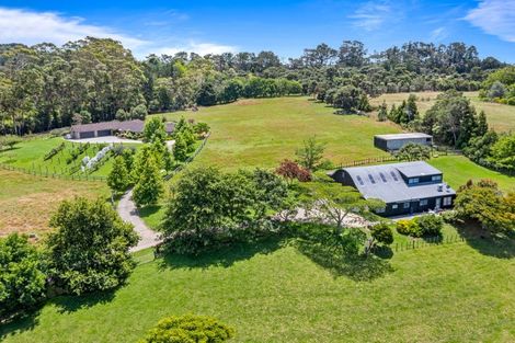 Photo of property in 100 Kauri Crescent, Waimauku, Kumeu, 0891