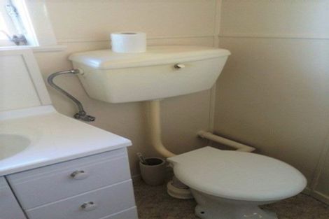 Photo of property in 1 Cotton Street, St Andrews, Hamilton, 3200