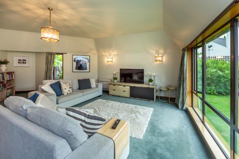 Photo of property in 33 O'connor Place, Burnside, Christchurch, 8053