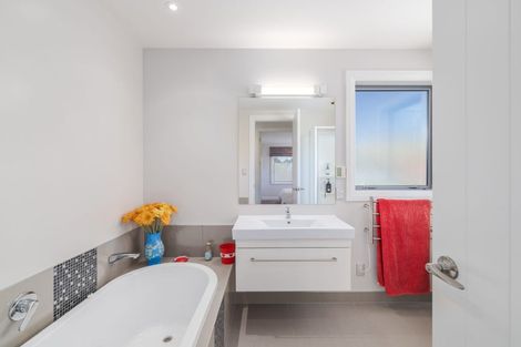 Photo of property in 51a Main Road, Redcliffs, Christchurch, 8081