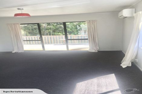 Photo of property in 1/73 Rosedale Road, Pinehill, Auckland, 0632