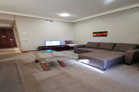 Photo of property in The Metropolis Apartments, 810/1 Courthouse Lane, Auckland Central, Auckland, 1010