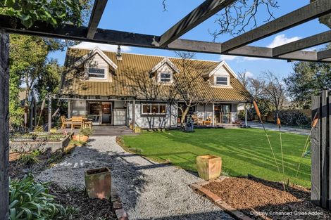 Photo of property in 6 Avoca Place, Darfield, 7510