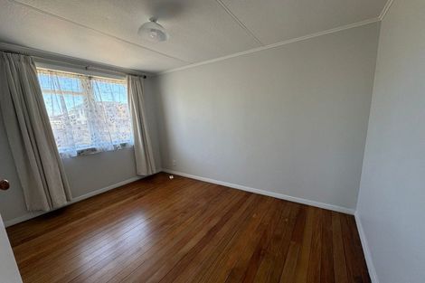 Photo of property in 56 Kelwyn Road, Kelston, Auckland, 0602