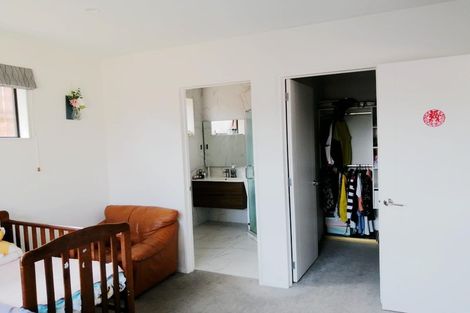 Photo of property in 5 Tararua Street, Massey, Auckland, 0614