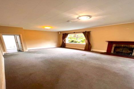 Photo of property in 2 Keystone Avenue, Mount Roskill, Auckland, 1041