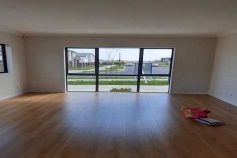 Photo of property in 10 Lavey Road, Flat Bush, Auckland, 2019