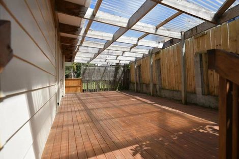 Photo of property in 12 Spargo Road, Massey, Auckland, 0614