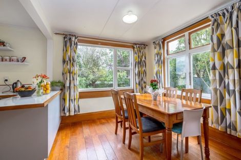 Photo of property in 107 Pembroke Street, Carterton, 5713