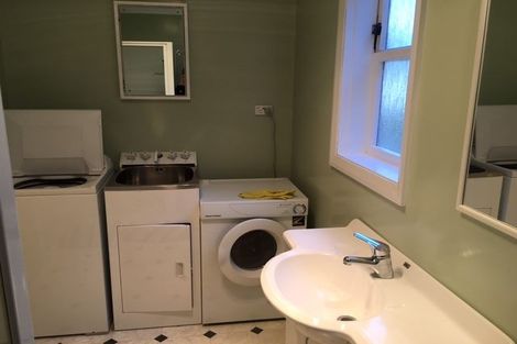 Photo of property in 6 Fettes Crescent, Seatoun, Wellington, 6022