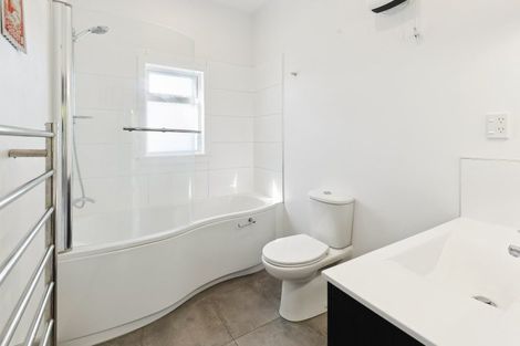 Photo of property in 36 Charlotte Avenue, Brooklyn, Wellington, 6021