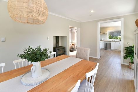 Photo of property in 19 John Road, Stanmore Bay, Whangaparaoa, 0932