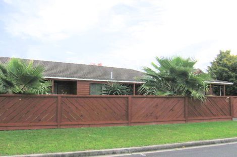 Photo of property in 55 Waipuia Place, Greenhithe, Auckland, 0632