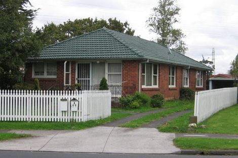 Photo of property in 2/25 Ti Rakau Drive, Pakuranga, Auckland, 2010