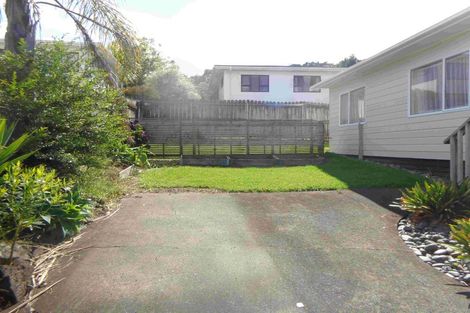 Photo of property in 1/11 Mona Vale, West Harbour, Auckland, 0618