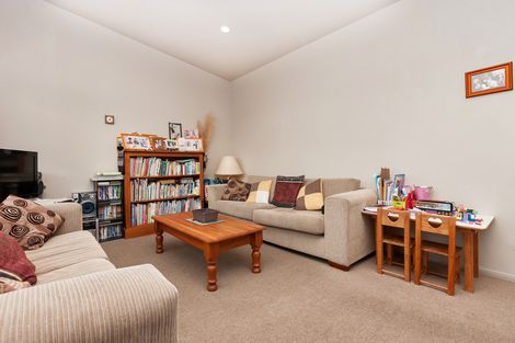 Photo of property in 79c Verbena Road, Birkdale, Auckland, 0626