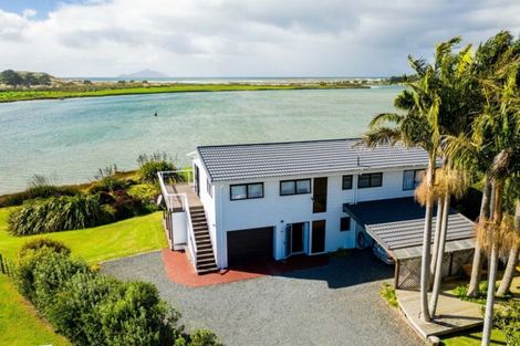 Photo of property in 4 Riverview Place, Waipu, 0582