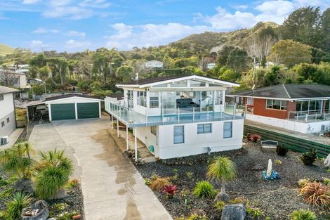 Photo of property in 6 Waikaraka Beach Road, Tamaterau, Whangarei, 0174