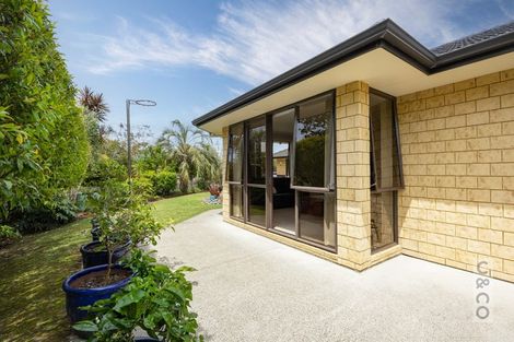 Photo of property in 2 Orchard Lane, Huapai, Kumeu, 0810