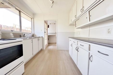 Photo of property in 59 Casuarina Road, Half Moon Bay, Auckland, 2012