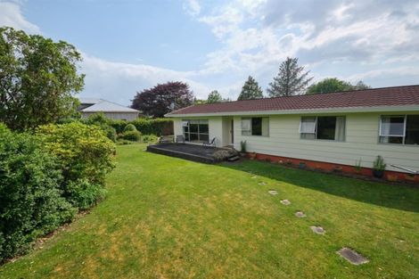 Photo of property in 33 Castle Street, Eltham, 4322