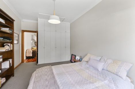 Photo of property in 29 Edinburgh Terrace, Berhampore, Wellington, 6023