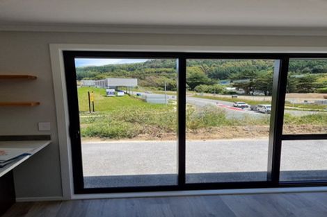 Photo of property in 62 Hokioi Drive, Kenepuru, Porirua, 5022