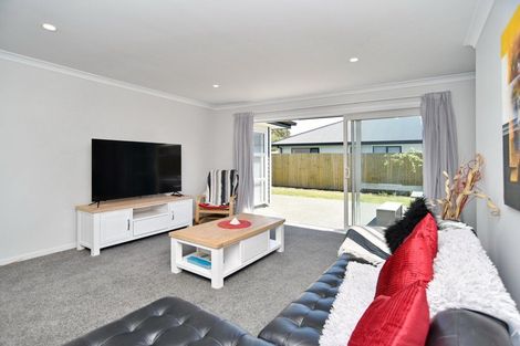 Photo of property in 106 Petries Road, Woodend, 7610