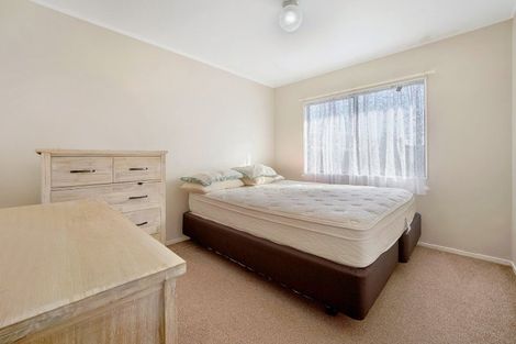 Photo of property in 2/14 Templeton Place, Clendon Park, Auckland, 2103
