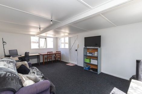 Photo of property in 50 Mahana Road, Ngatea, 3503